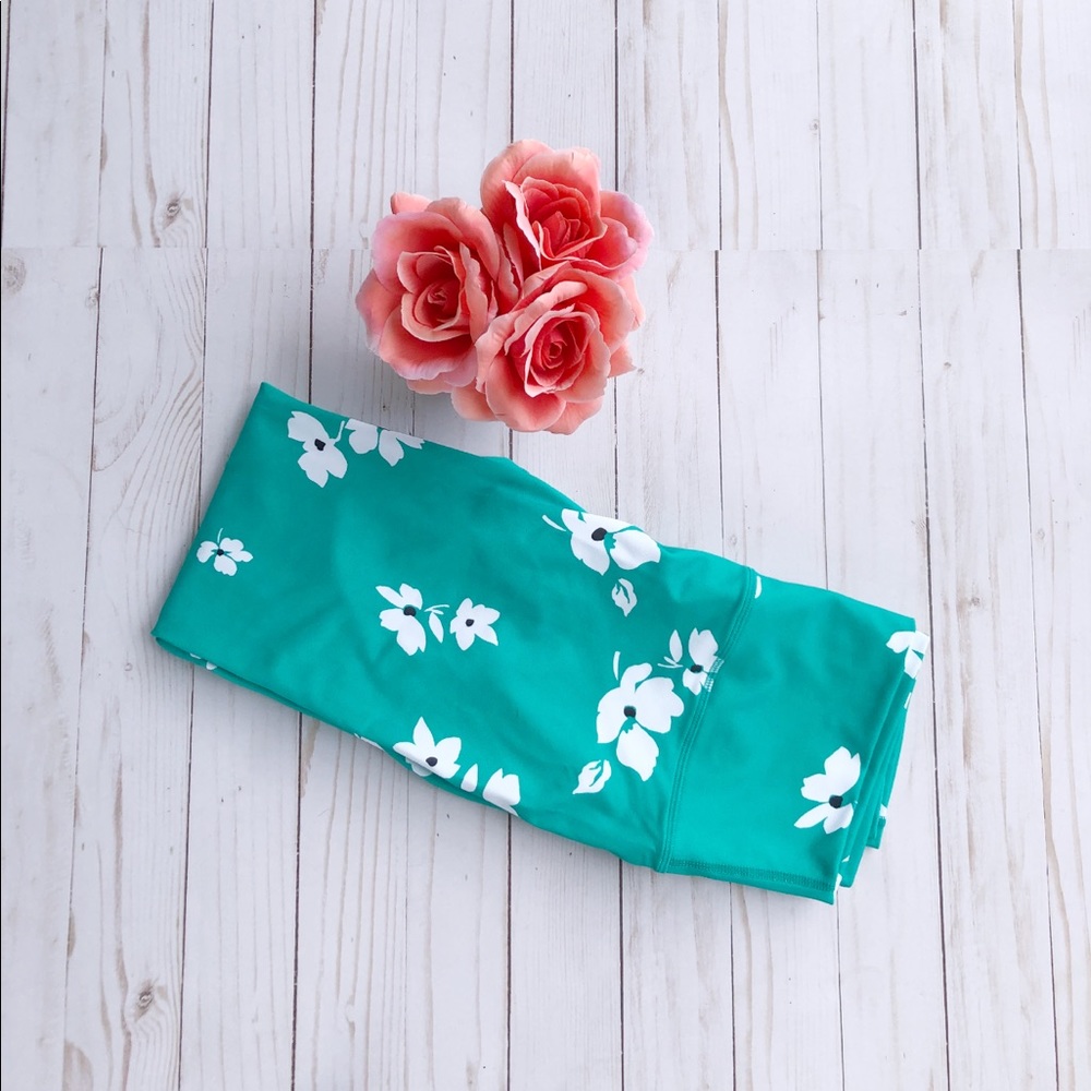 Floral Teal Cropped Pants